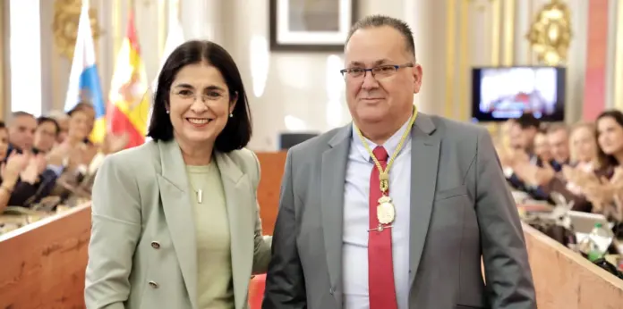 Ha tomado posesión como nuevo concejal del ayuntamiento de Las Palmas de Gran Canaria en un pleno extraordinario en sustitución de Inmaculada Medina Montenegro