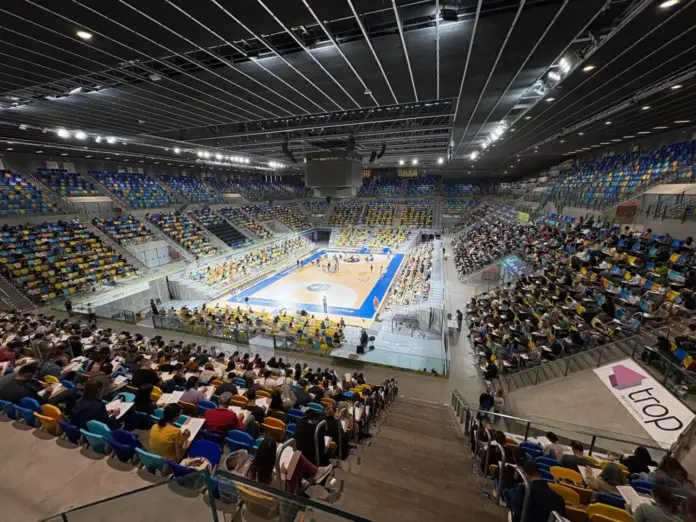 Más de 1.400 personas se presentan a las pruebas de la convocatoria de diez plazas de auxiliar administrativo en el Ayuntamiento de Las Palmas de Gran Canaria