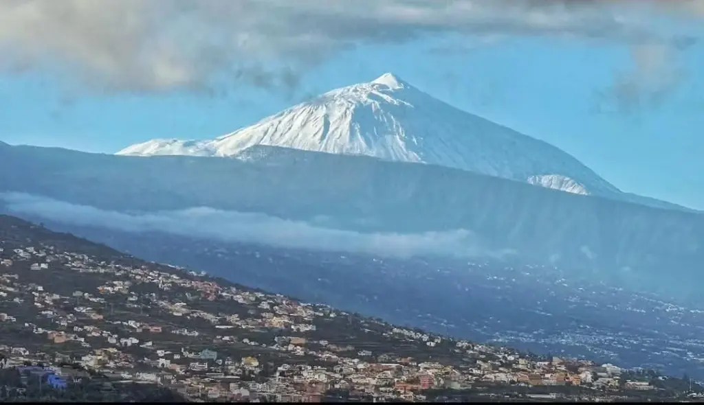 Imagen del Teide nevado. Meteo La Matanza