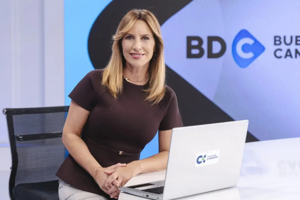 Pilar Rumeu presentadora de Buenos Días Canarias
