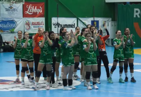 El Rocasa Gran Canaria cae ante el SAR Rodavigo y pierde el liderato