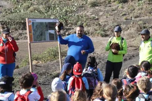El Cabildo de Lanzarote renueva el programa Senderos Educativos con una inversión de 250.000 euros