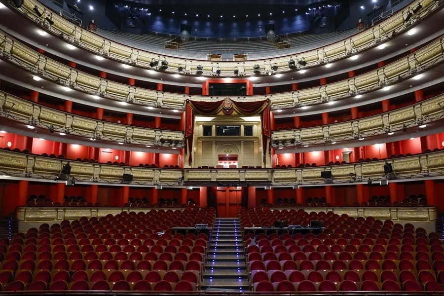 Comienza la cuenta atrás para el Sorteo de Navidad entre colas y mucha expectación