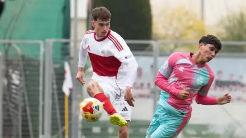 1-2 | El CD Tenerife B gana al UD Sanse con doblete de Viti