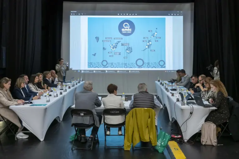 Los municipios turísticos de Canarias fijan 2026 que avanza en sostenibilidad y digitalización