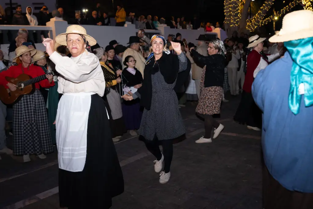 Veneguera revive la Navidad con su Belén Viviente
