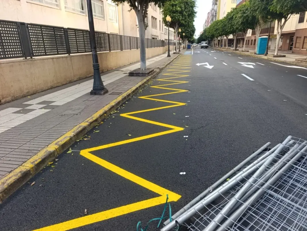 El concejal de Vías, Obras y Alumbrado ha avanzado que la otra fase de asfaltado comenzará después de Navidad