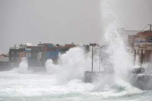 DIRECTO | Sigue el minuto a minuto de la llegada de la Borrasca Emilia a Canarias