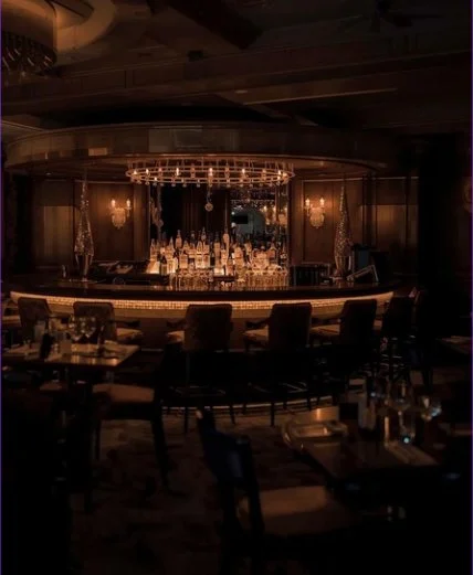 Dos trabajadores de un hotel de Tenerife roban más de 100.000 euros del disco-bar