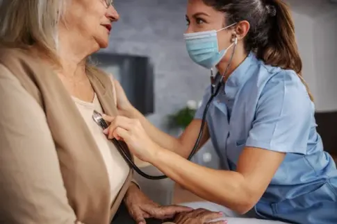 Más de mil profesionales sanitarios se han formado para detectar la violencia de género