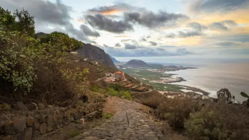 La brecha entre intención y acción frena la compensación de emisiones en el turismo