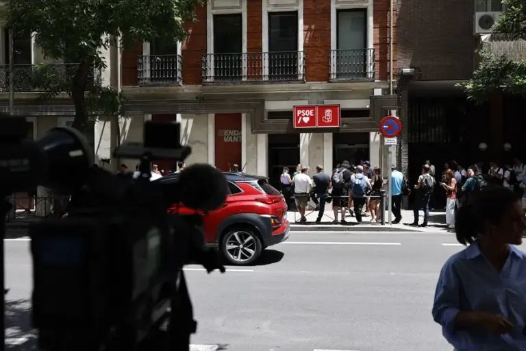 El juez abre una pieza secreta sobre los pagos en efectivo del PSOE entre 2017 y 2024