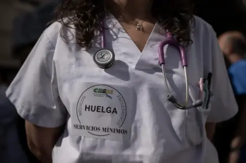 La profesión médica se une en su tercera huelga del año por un nuevo Estatuto