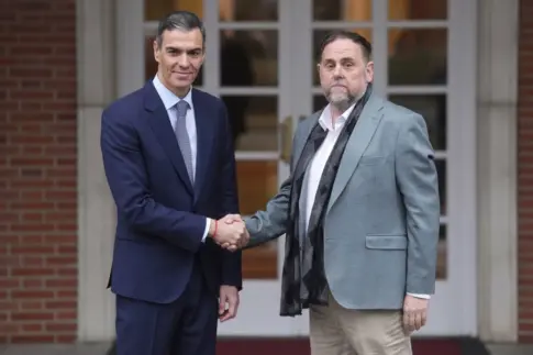 Sánchez y Junqueras alcanzan un acuerdo de financiación para Cataluña: 4.700 millones más