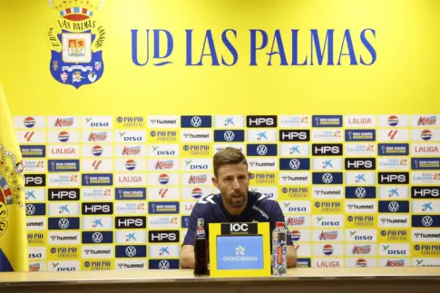 Luis Garcia traslada la presión al Deportivo y lo califica como «un gran rival»