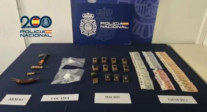 Material incautado durante la operación antidroga