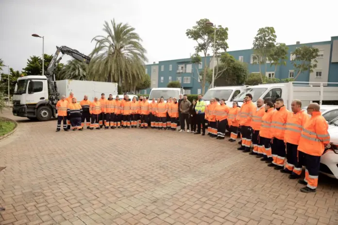 El Ayuntamiento refuerza la limpieza viaria con 30 nuevos efectivos en Gran Canaria