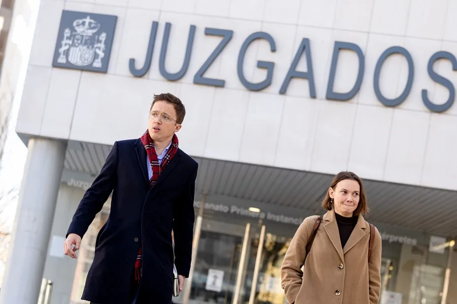 El juez abre juicio oral contra Íñigo Errejón por presunta agresión sexual a Elisa Mouliaá. EFE