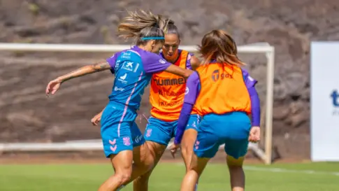 El Costa Adeje Tenerife regresa al trabajo tras el descanso navideño