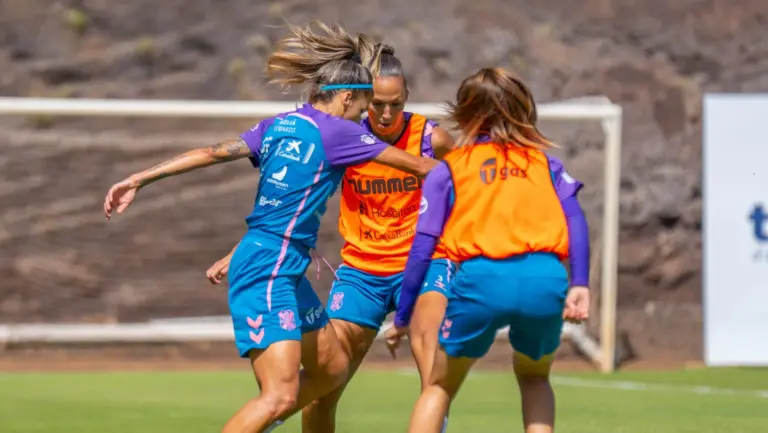 El Costa Adeje Tenerife regresa al trabajo tras el descanso navideño