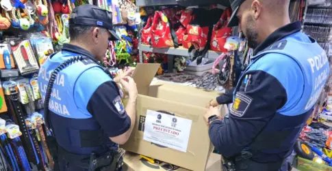 La Policía Local de La Laguna retira 3.600 juguetes por incumplir normas de seguridad