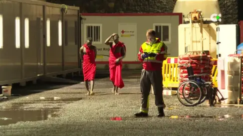 Rescatan un cayuco con 150 personas a bordo al sur de El Hierro