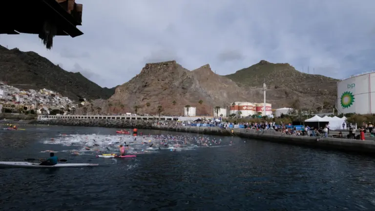 Santa Cruz celebrará este domingo la V edición de la Travesía a Nado San Salitre