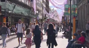 Las rebajas se adelantan y disparan las ventas del comercio