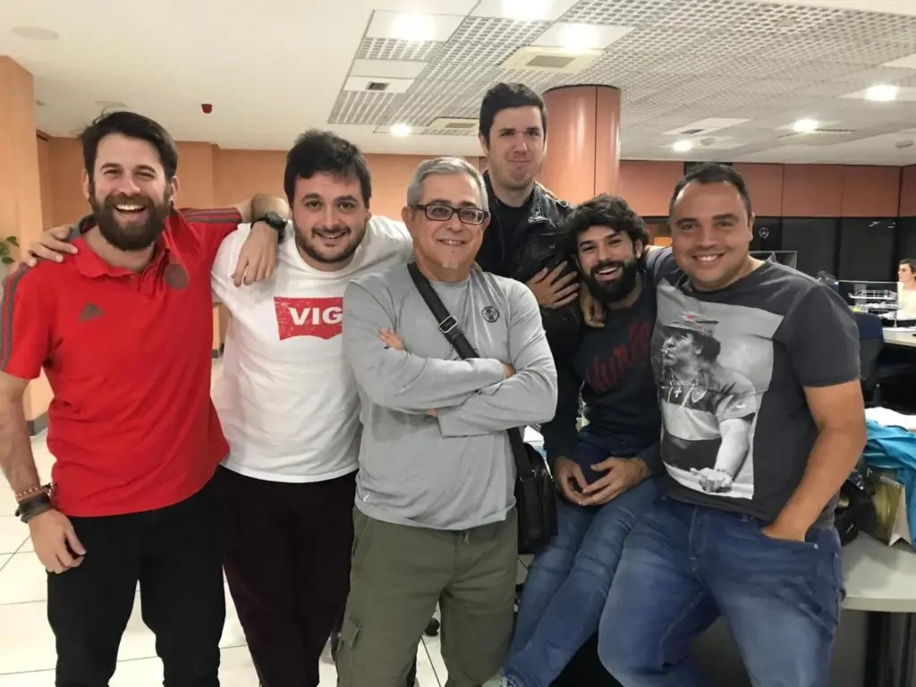 El periodista Miguel Moreno junto a compañeros del periódico La Provincia, donde trabajó
