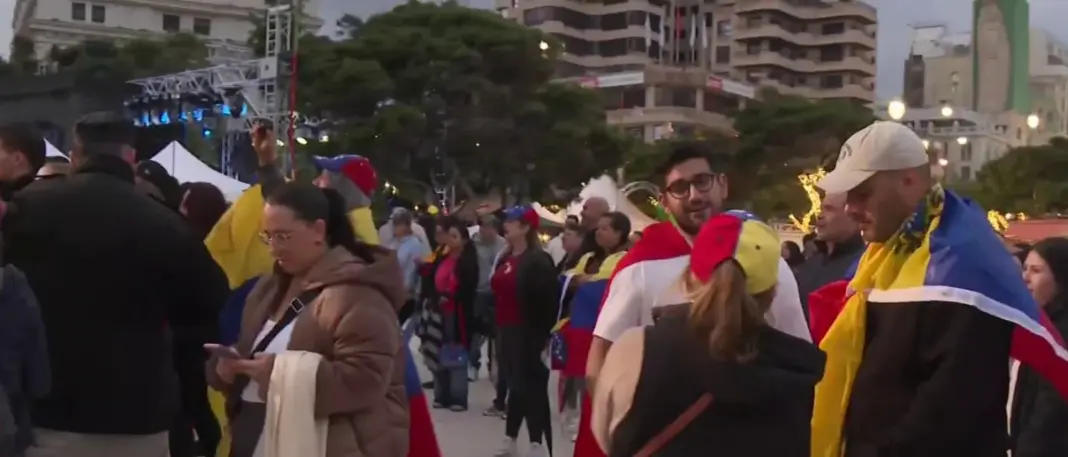 Opositores a Maduro celebran en Tenerife su detención y "la libertad" del país