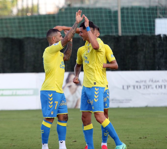 Los jugadores de la UD Las Palmas celebrando su victoria ante el Espanyol. Imagen Twitter UD Las Palmas