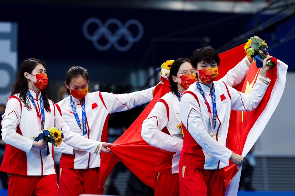 China bate en natación el récord mundial de relevo 4x200