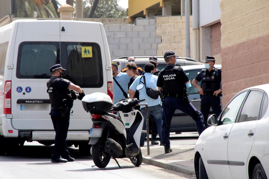 Interior avala el retorno de menores por "situación excepcional"