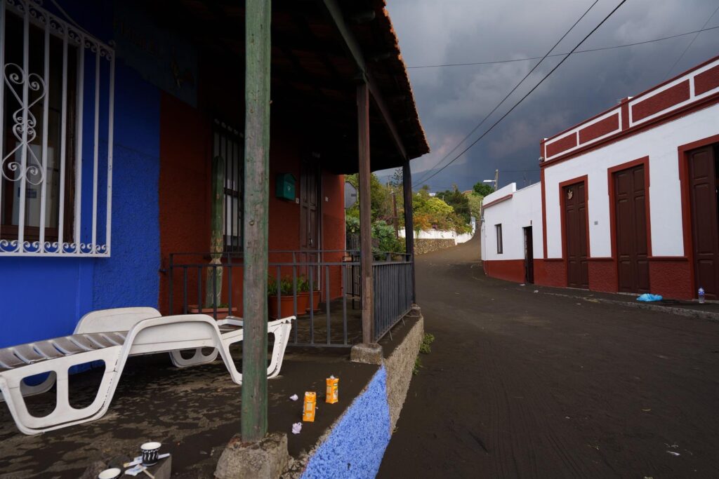 El Colegio de Enfermería de Las Palmas dona su presupuesto social a La Palma