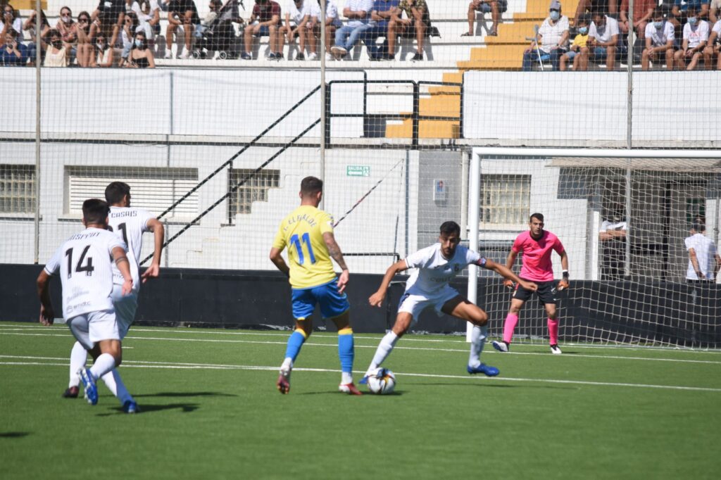 Las Palmas Atlético sigue invicto tras empatar sin goles en su visita a Ceuta 