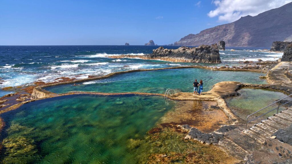 Auxilian a una bañista en apuros en El Hierro