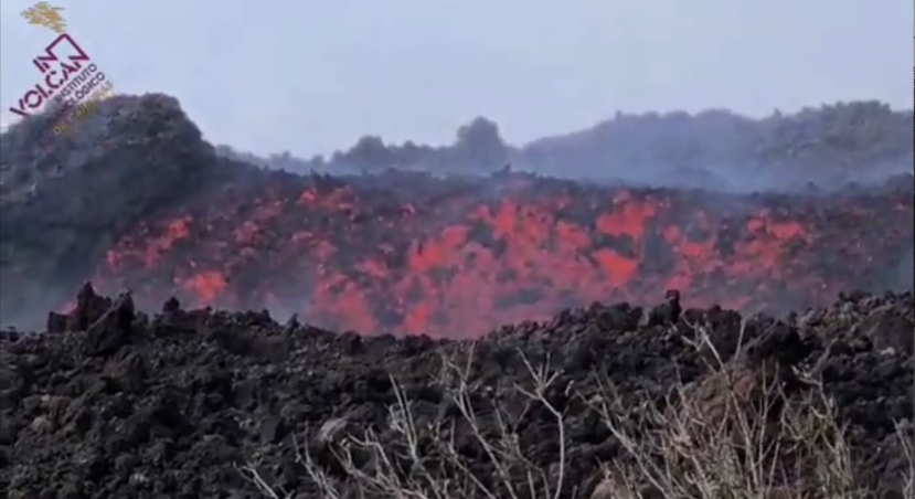 Detectan nuevo aporte de lava en dos de las coladas