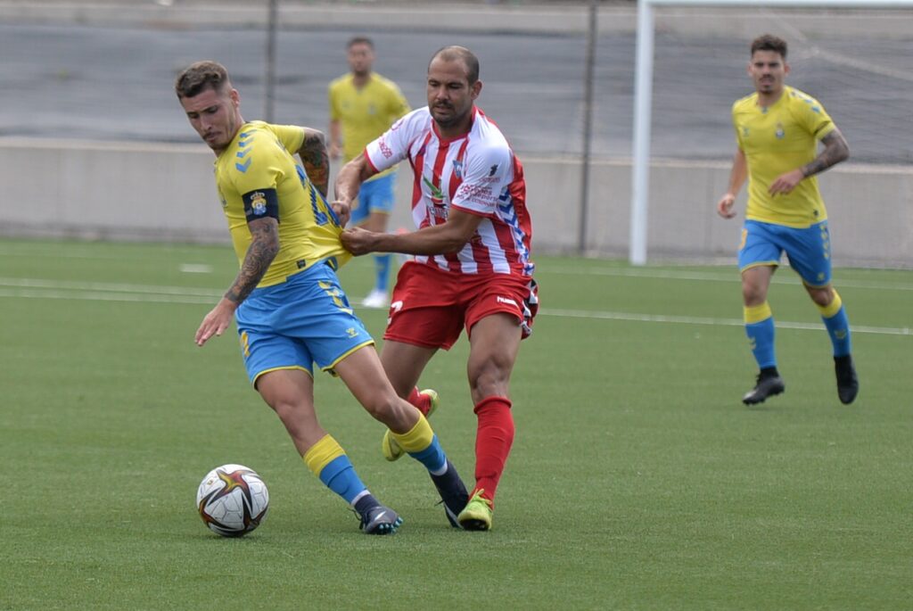 El Don Benito descubre las debilidades de Las Palmas Atlético (1-4) 