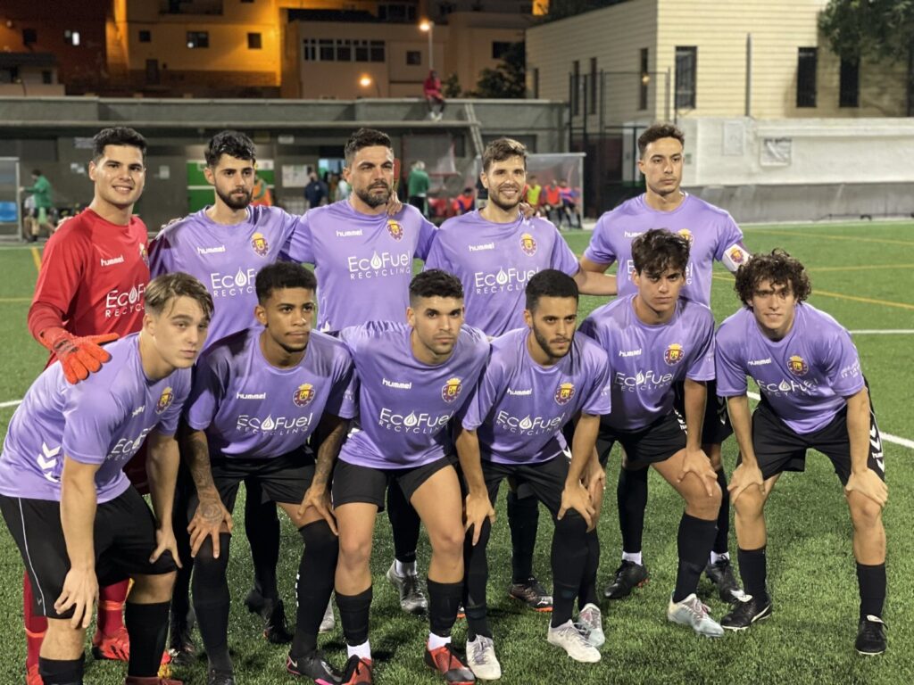 El CD Laguna nunca ha pasado de tercera división, pero sí lo han hecho varios de sus antiguos futbolistas, hoy profesionales