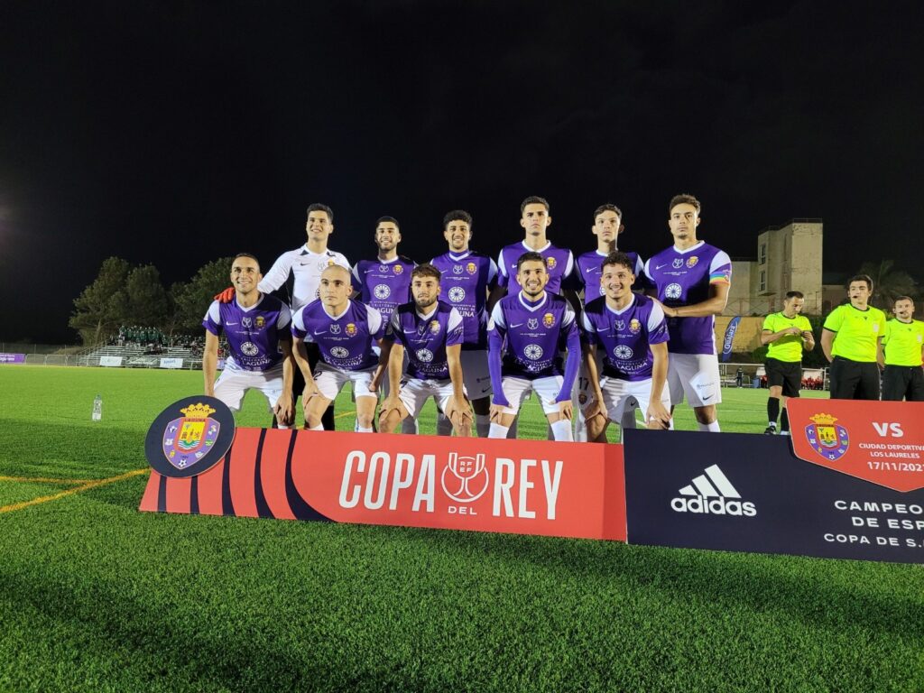 El CD Laguna ha querido convertir la eliminatoria de la Copa del Rey ante el Granada en una fiesta del fútbol modesto