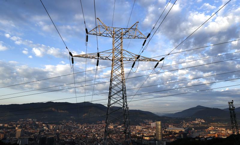 Nuevo récord en el precio de la luz: este domingo alcanza los 319,63 euros/MWh