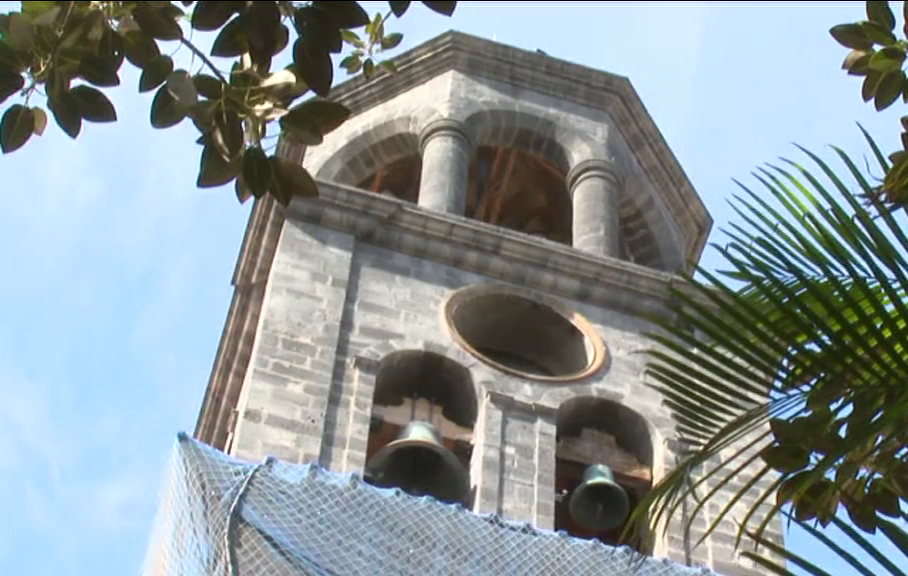 Las campanas del antiguo convento franciscano vuelven a sonar