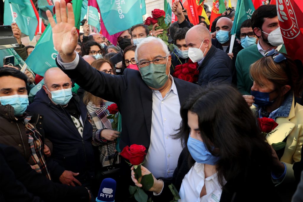 António Costa logra una histórica mayoría absoluta en Portugal