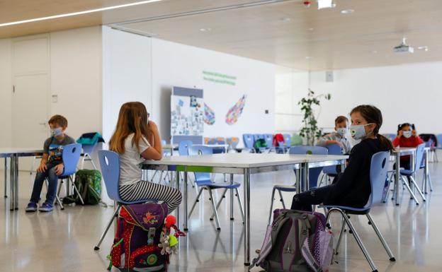 El profesorado en Canarias aplaude la vuelta a clase presencial