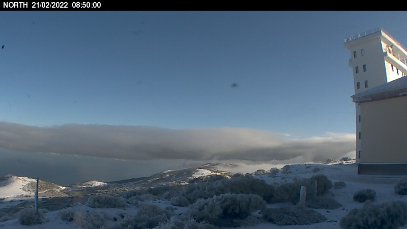 Cierran los accesos al Teide por La Orotava y La Esperanza por nieve en la calzada