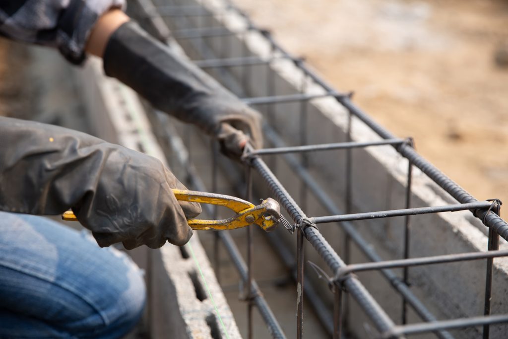 Se ofrecen cursos de especialización para trabajar en la construcción del Salto Chira Soria