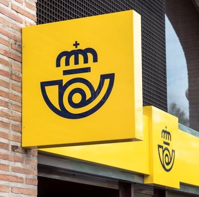 Correos habla de reorganización interna y no de "fragmentación"