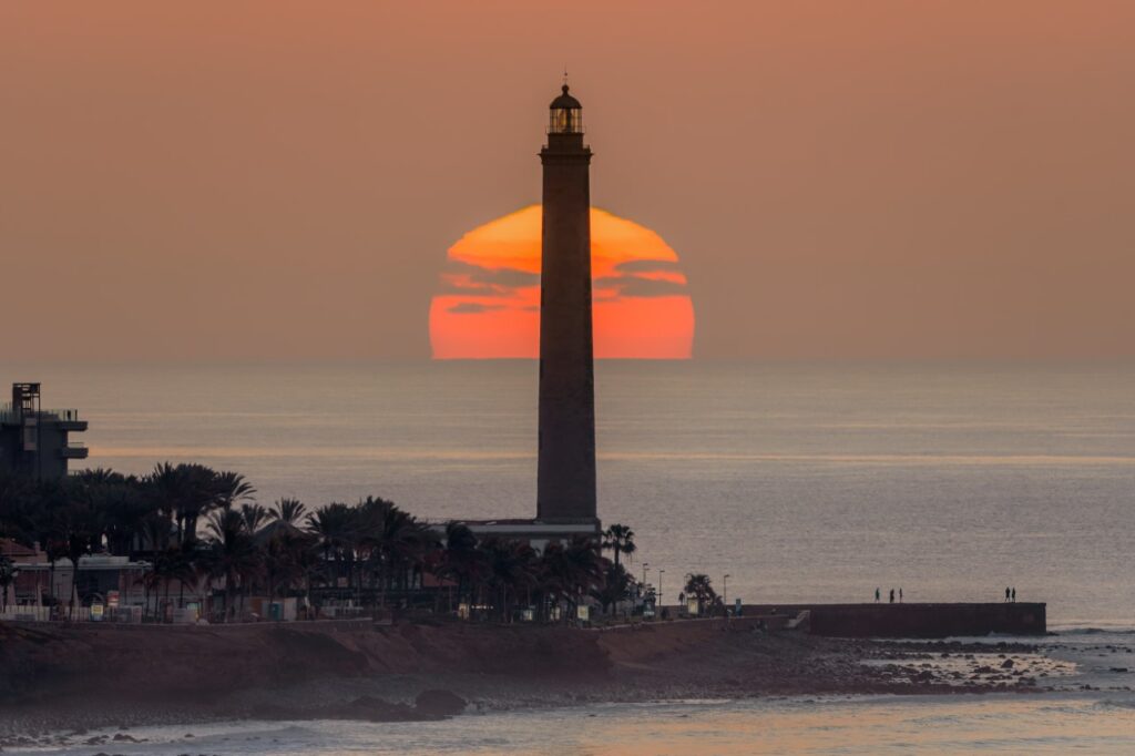 El Faro de Maspalomas, durante el amanecer en una imagen de archivo