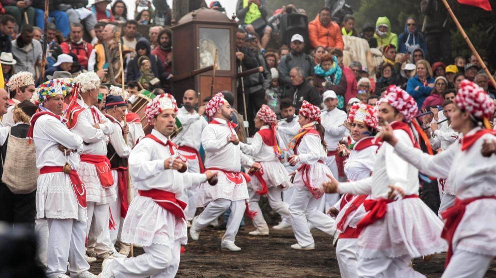 El Hierro se prepara para la Bajada de la Virgen de los Reyes