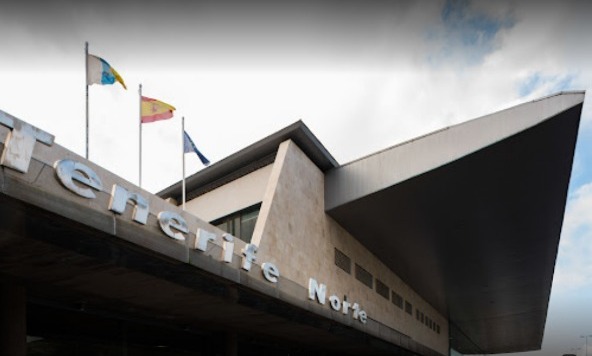 El Aeropuerto de Tenerife Norte-Ciudad de La Laguna pone en marcha un aparcamiento exprés en el vial del terminal